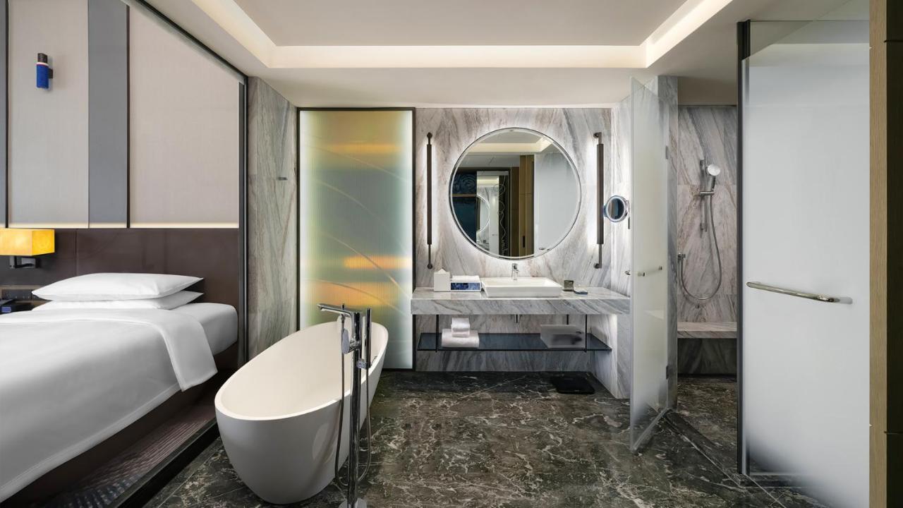 Renaissance Changzhou Wujin Hotel Exteriör bild